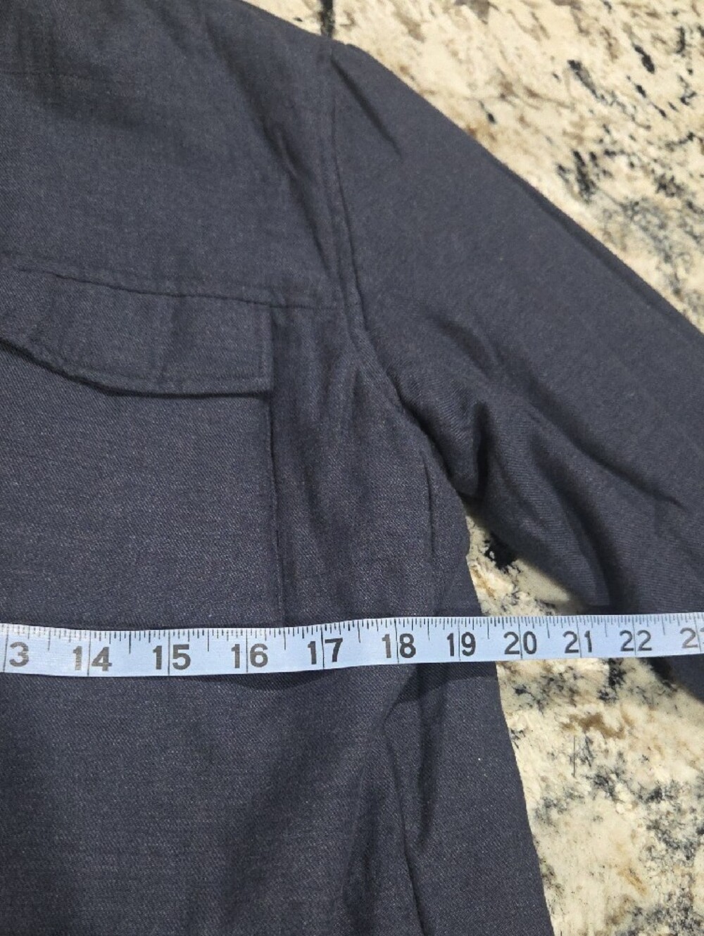 MEC Reversible Shacket - Picture 5 of 6
